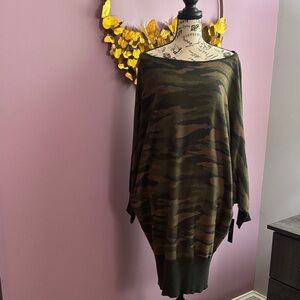 New York & Company Green Camouflage Off-the-Shoulder Sweater